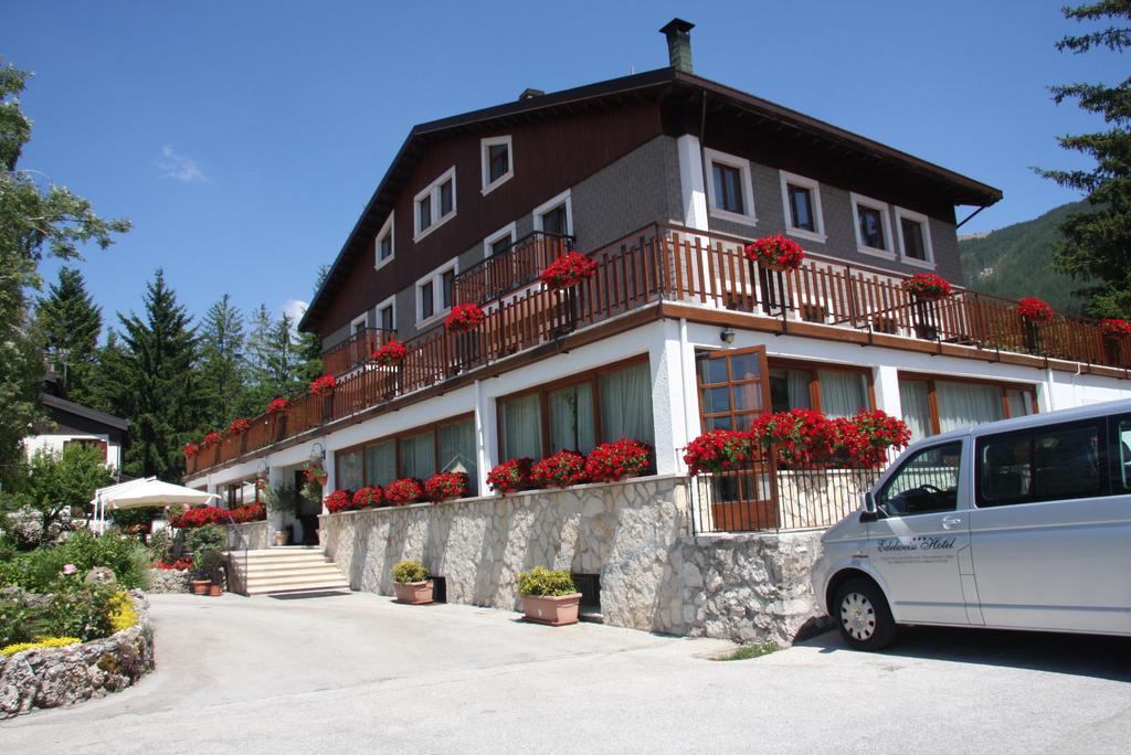 Hotel Edelweiss Pescasseroli Εξωτερικό φωτογραφία